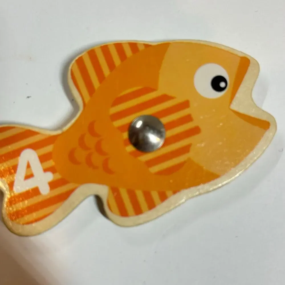Melissa & Doug Catch & Release Magnetic Counting Game Replacement Orange 4 Fish